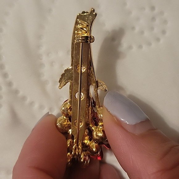 Vintage 1997 Dozen Red Rose Bouquet Love Red Gold Tone Metal Lapel Pin Brooch - Picture 4 of 4